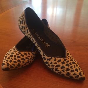 Size 9 Leopard Point Rothy’s